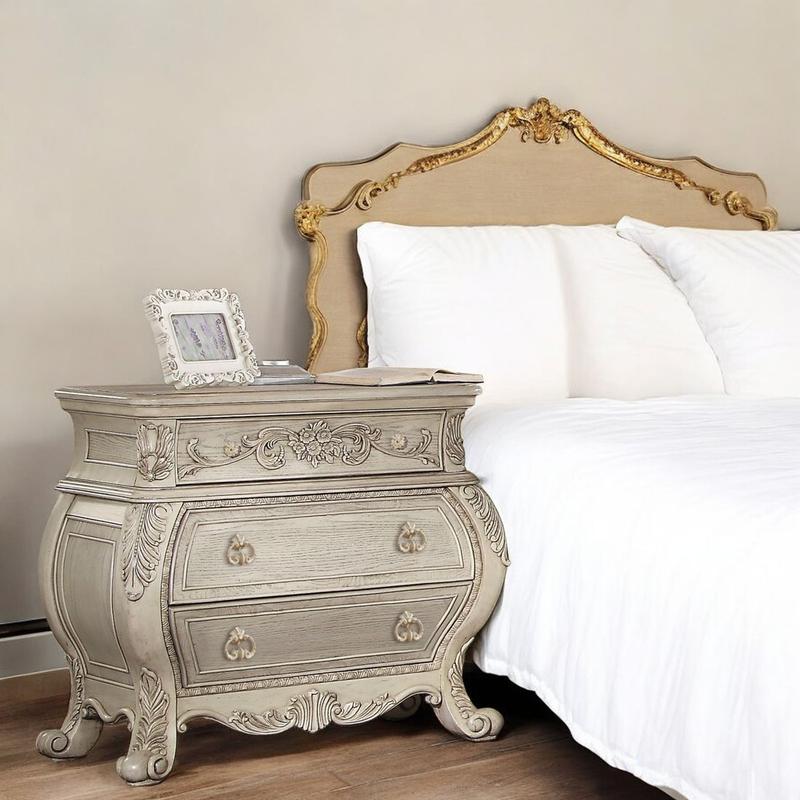 Ragenardus Antique White Nightstand