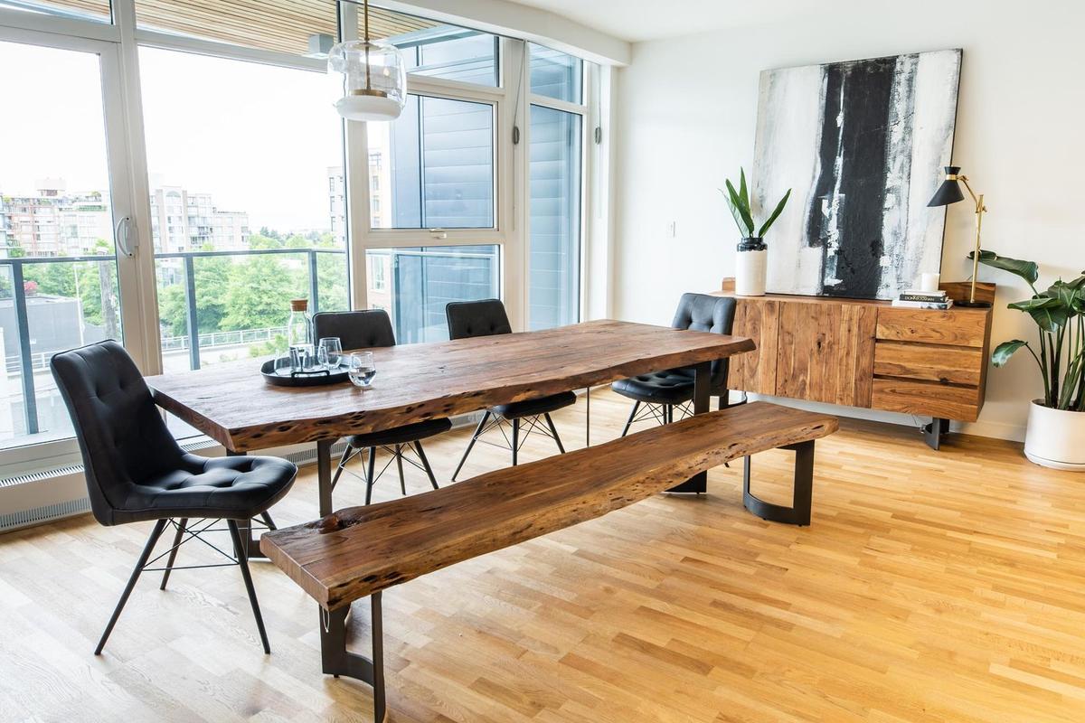 https://nestingale.com/catalog-assets/designs/1000224-bent-small-diningroom-design.jpg